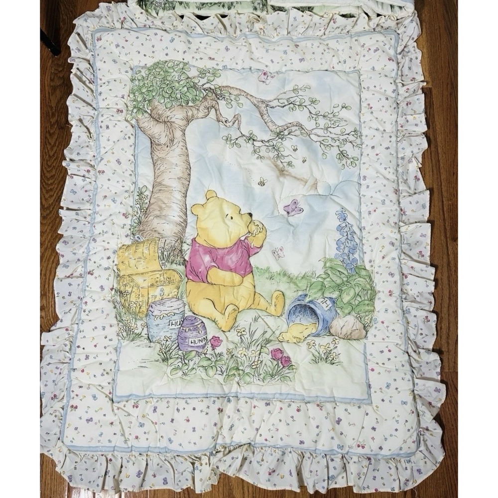 Vintage 1997 Classic Winnie the Pooh Comforter Baby Crib Blanket Made In USA